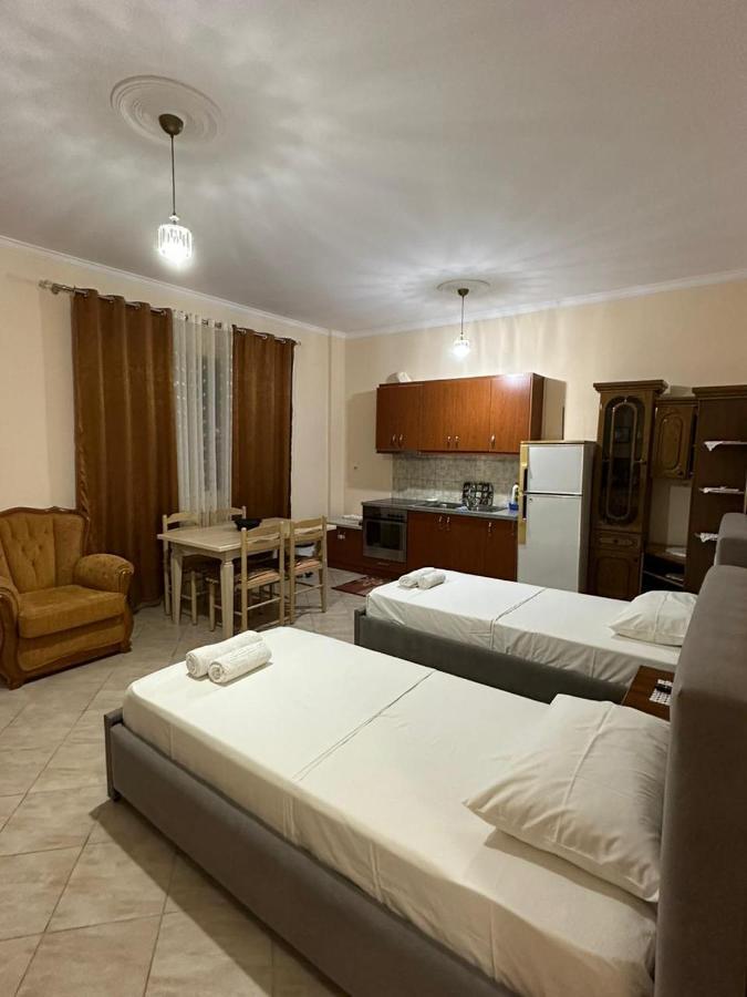 Mandi'S Apartment Ксамил Экстерьер фото
